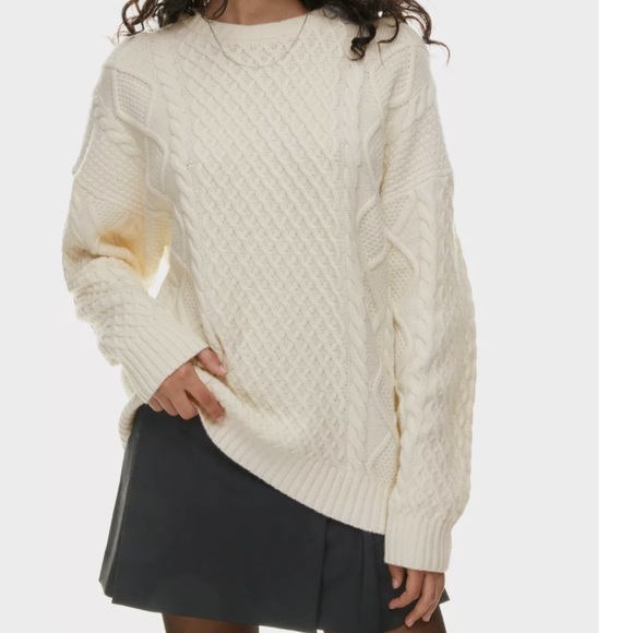 NWT Aritzia Sunday Best Peggy Sweater